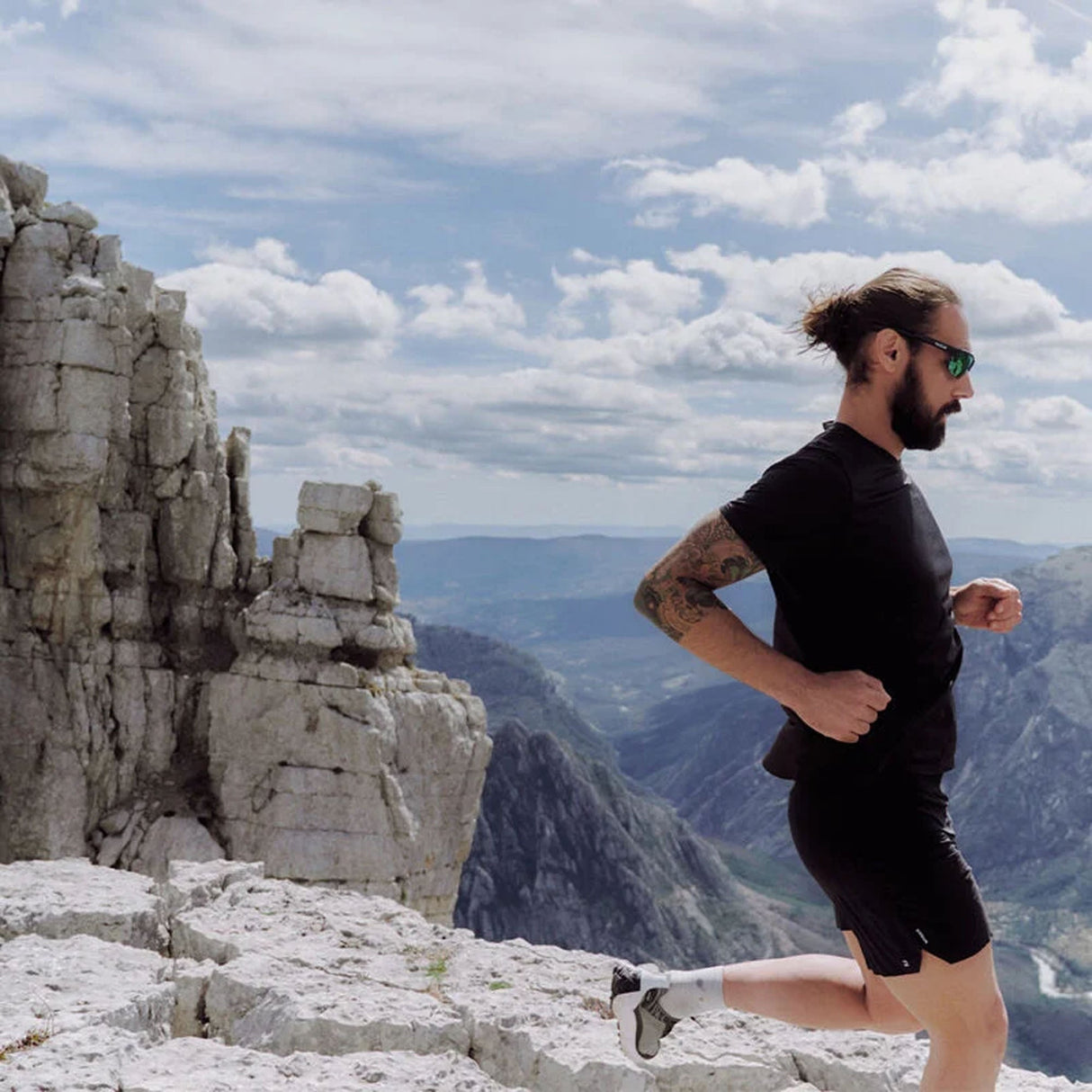 BOLLE VICTUS Black Frost - Phantom Clear Green Photochromic